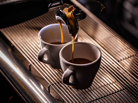 Conoce la diferencia entre un café americano y un espresso
